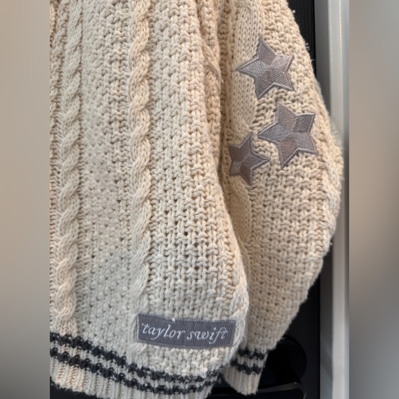 Taylor Swift Folklore Cardigan XS/SM - Picture 3 of 5